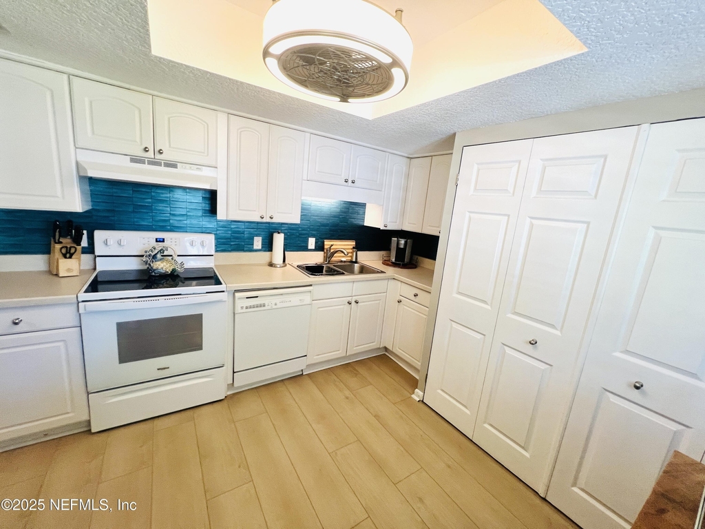 184 Bermuda Court - Photo 4