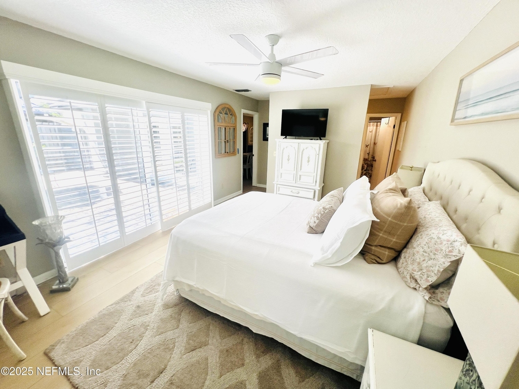 184 Bermuda Court - Photo 16
