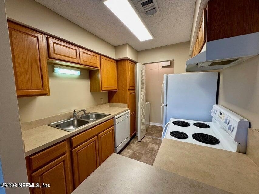 10200 Belle Rive Boulevard - Photo 6