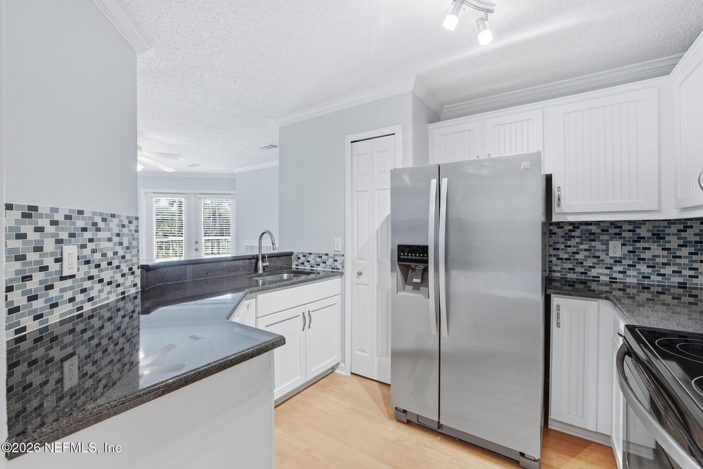 400 Sandiron Circle - Photo 7
