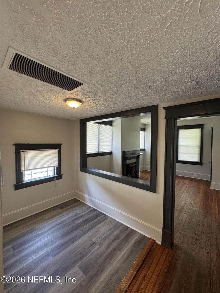 2512 College Street - Photo 9