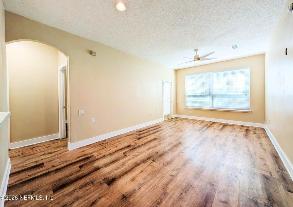 10550 Baymeadows Road - Photo 8
