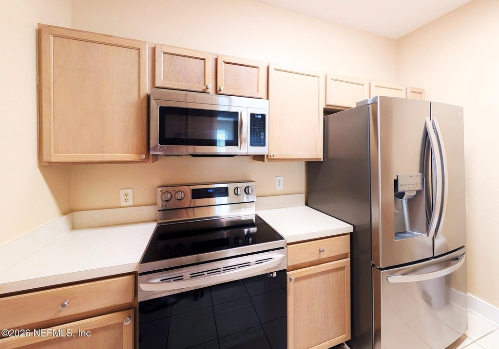10550 Baymeadows Road - Photo 5