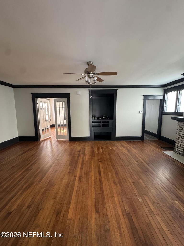 2512 College Street - Photo 2