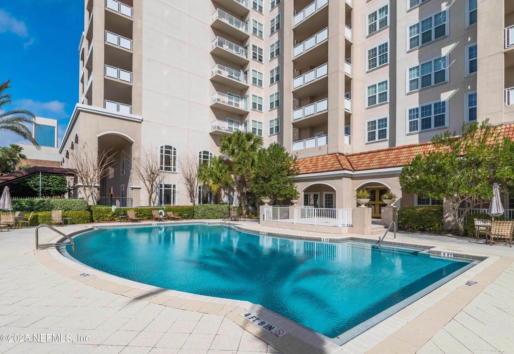 400 E Bay Street - Photo 35