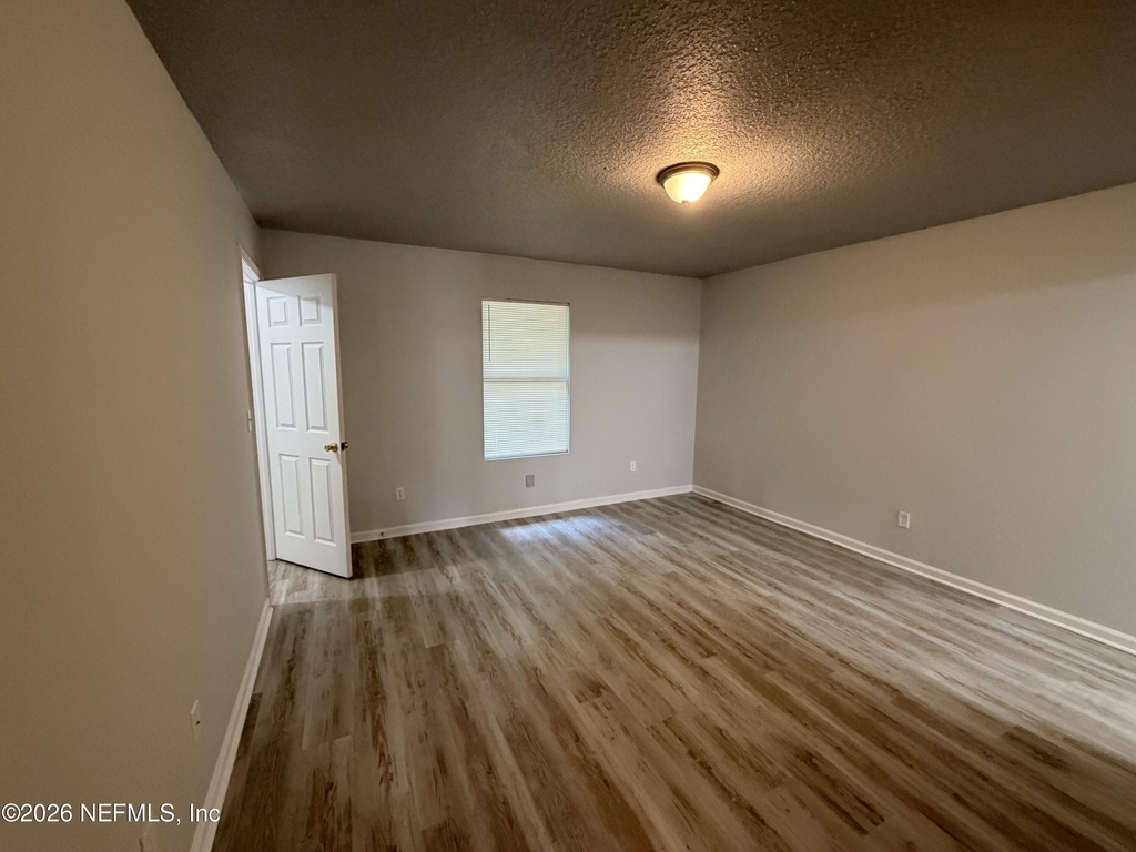 8225 Eaton Avenue - Photo 7
