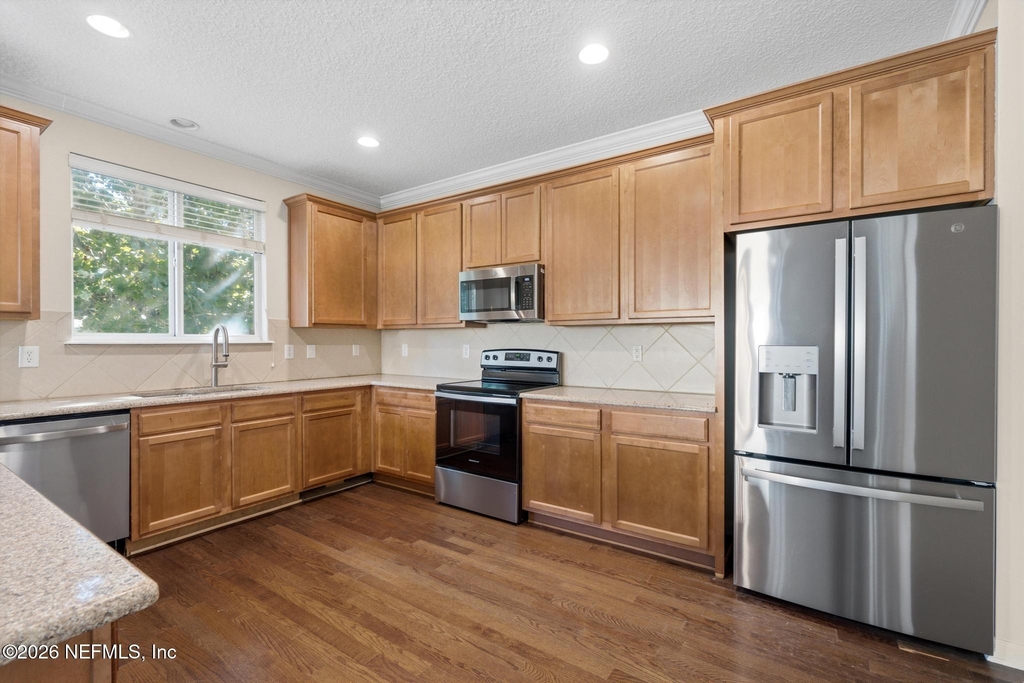 736 Rembrandt Avenue - Photo 8