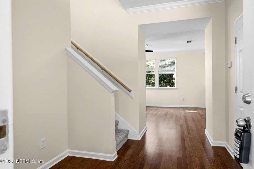 736 Rembrandt Avenue - Photo 1