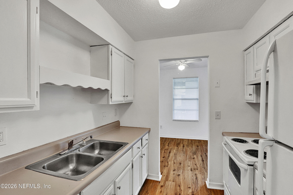 473 Bentwood Lane - Photo 10