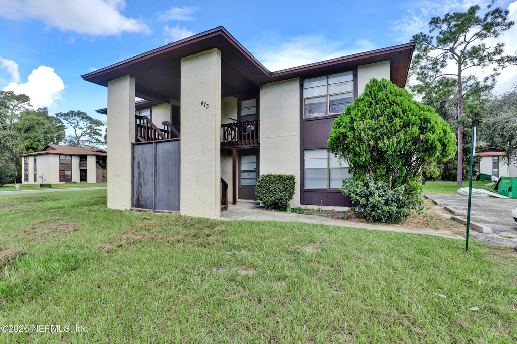 473 Bentwood Lane - Photo 0