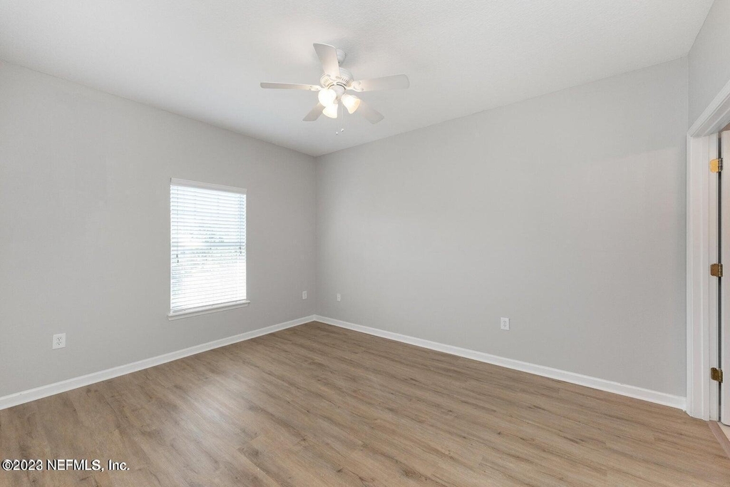 8226 Green Parrot Road - Photo 15