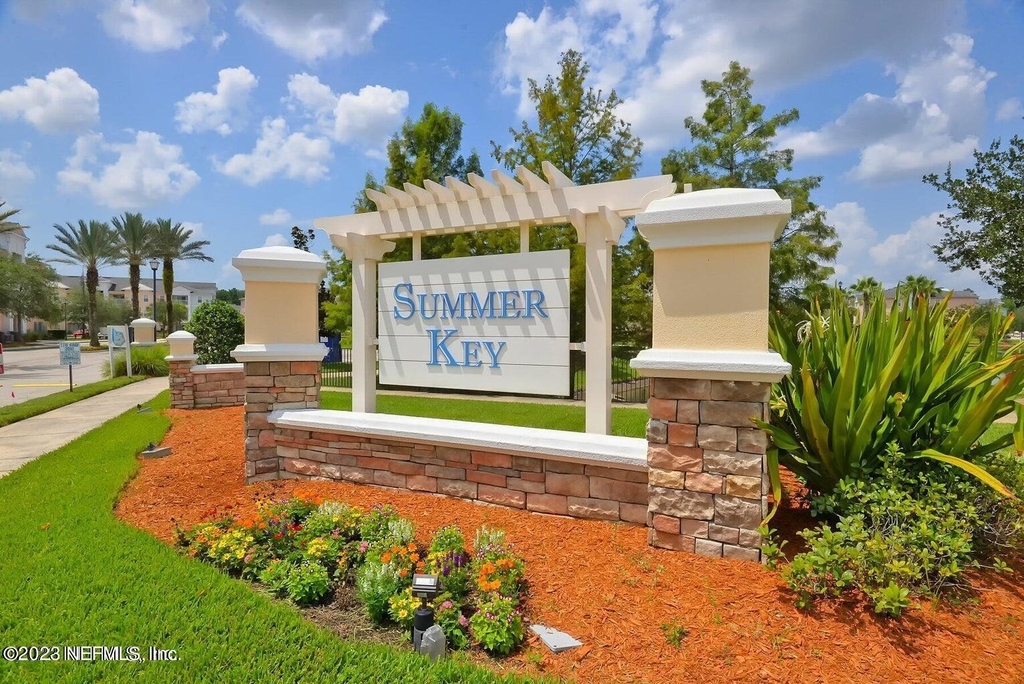 8226 Green Parrot Road - Photo 5