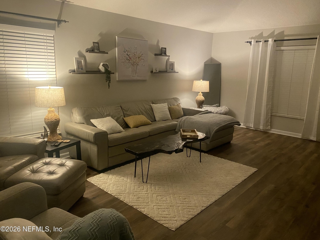 13758 Sea Hawk Street - Photo 17