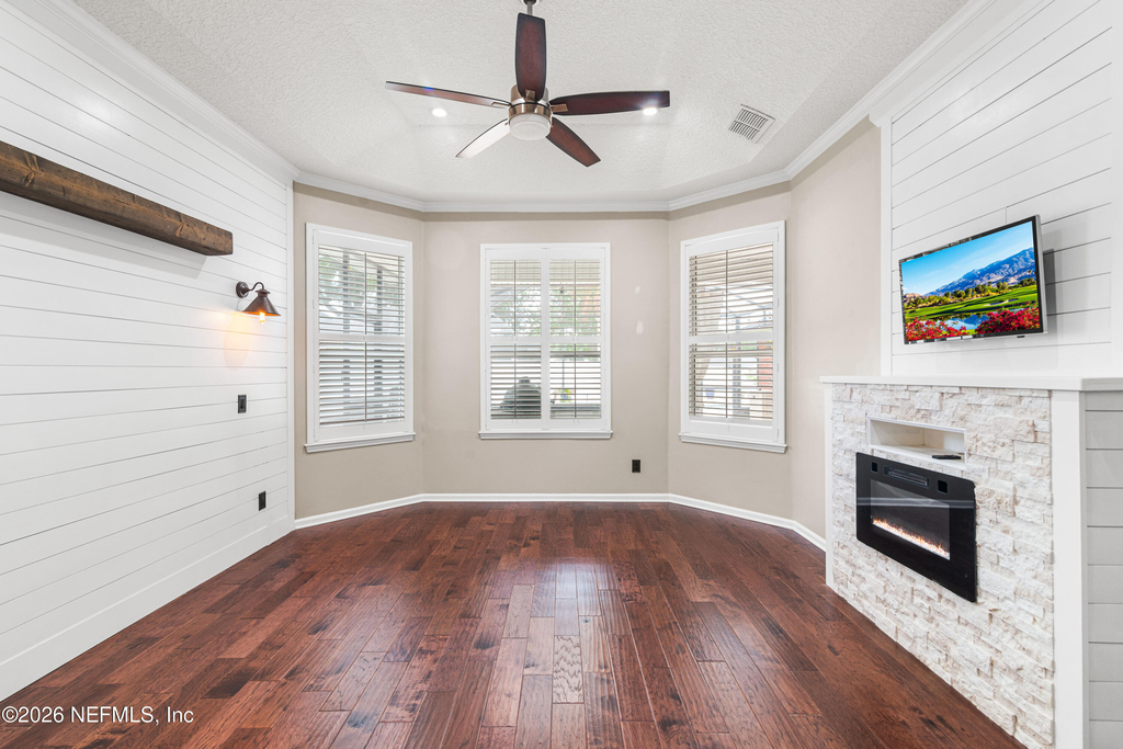 4032 Lonicera Loop - Photo 16