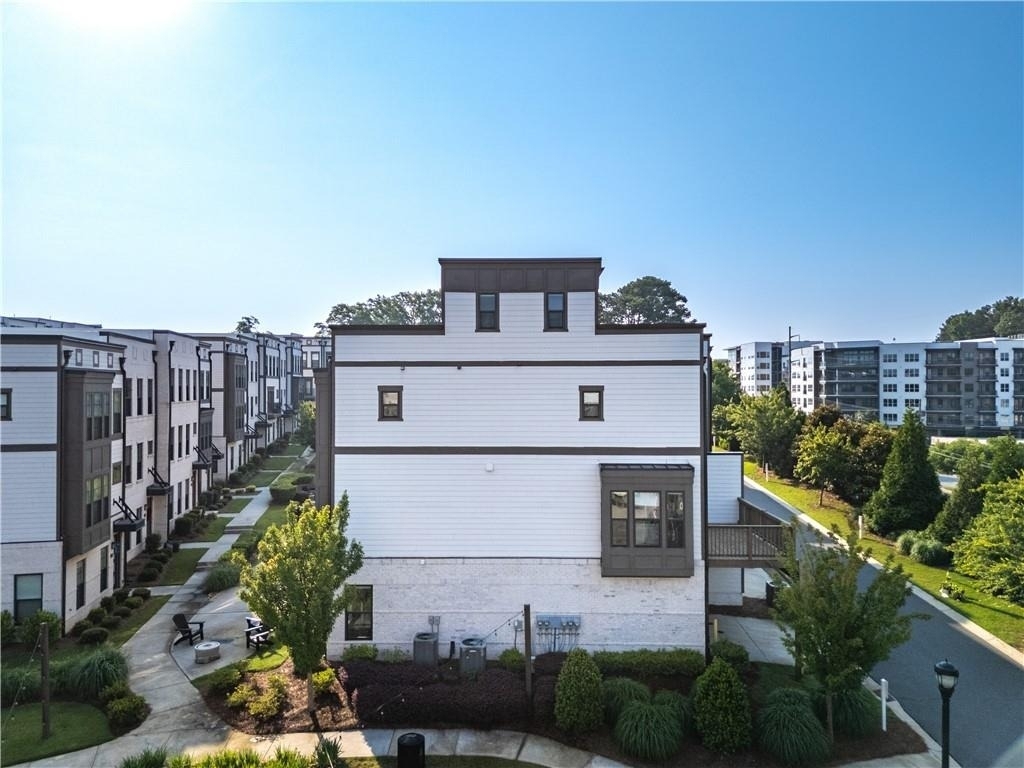 2076 Holtz Lane - Photo 3