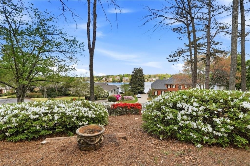 220 Clipper Bay Drive - Photo 1