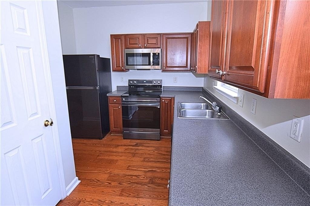 3833 Pleasant Oaks Drive - Photo 2