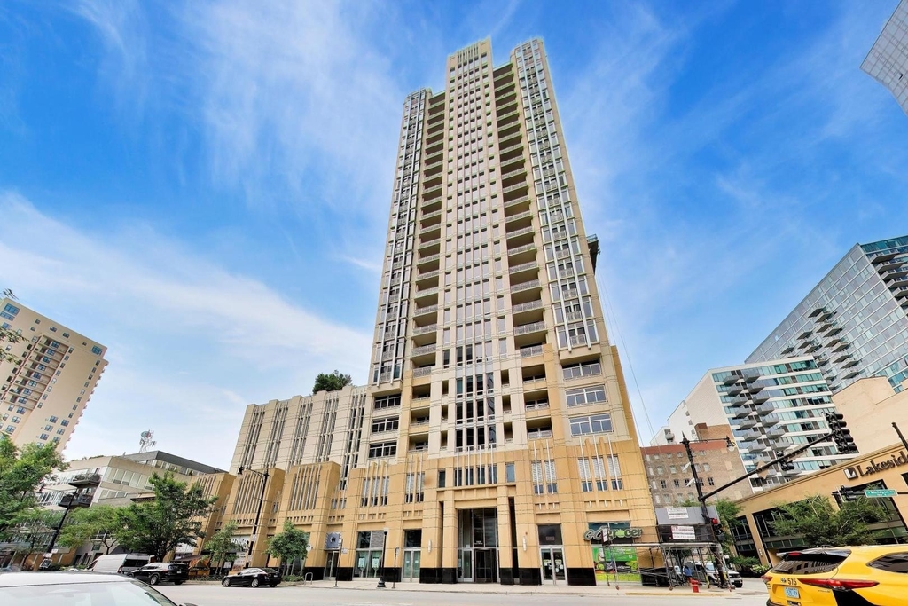 1400 S Michigan Avenue - Photo 0