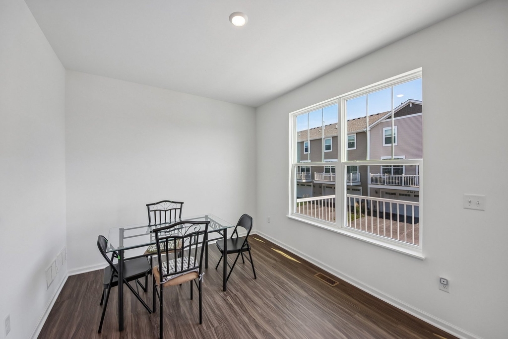 1109 Atterberg Road - Photo 4