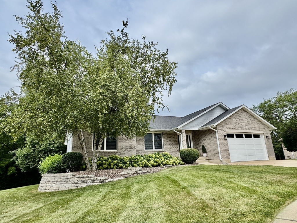 628 Krpan Court - Photo 0