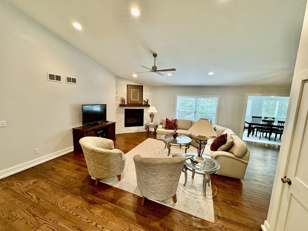 628 Krpan Court - Photo 3