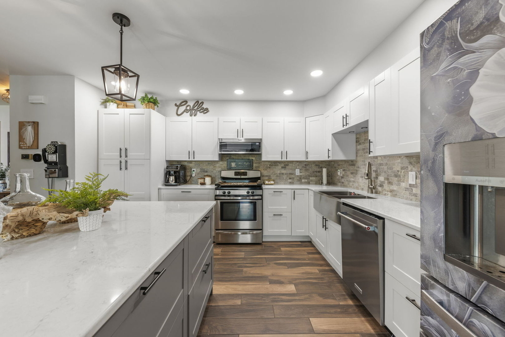 1264 Bellevue Drive - Photo 10