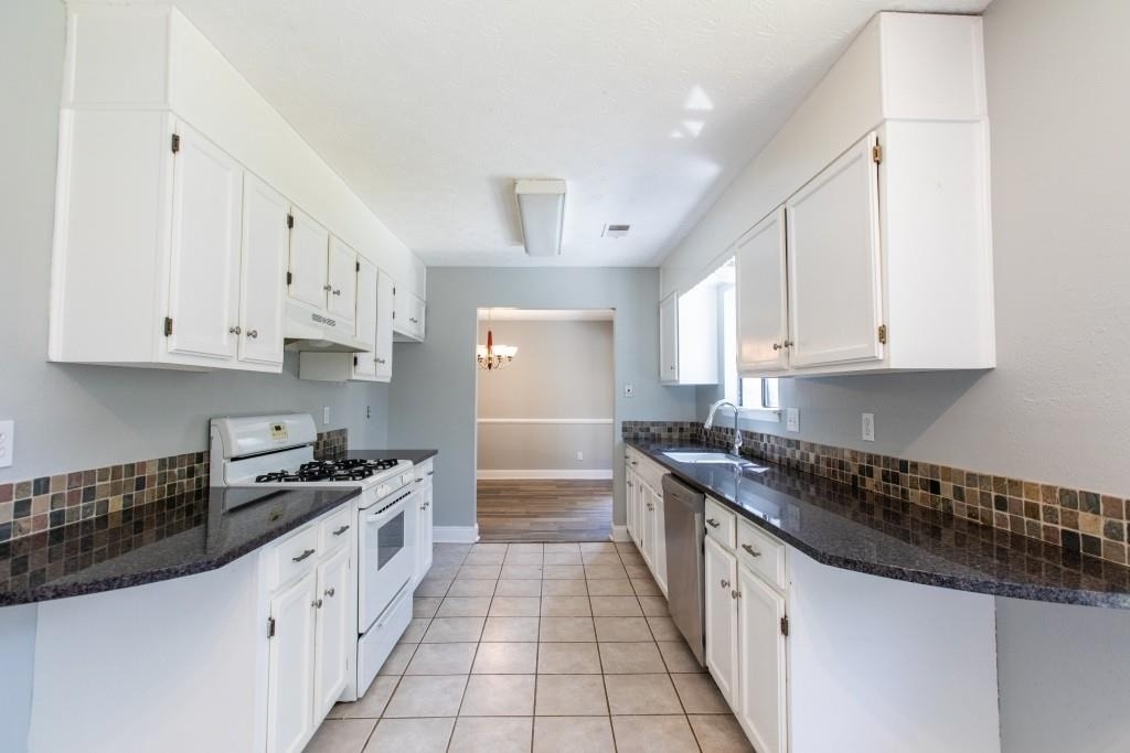 11030 Indian Village Drive - Photo 10