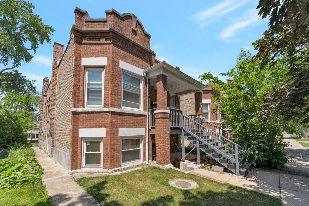 1414 S 58th Avenue - Photo 0