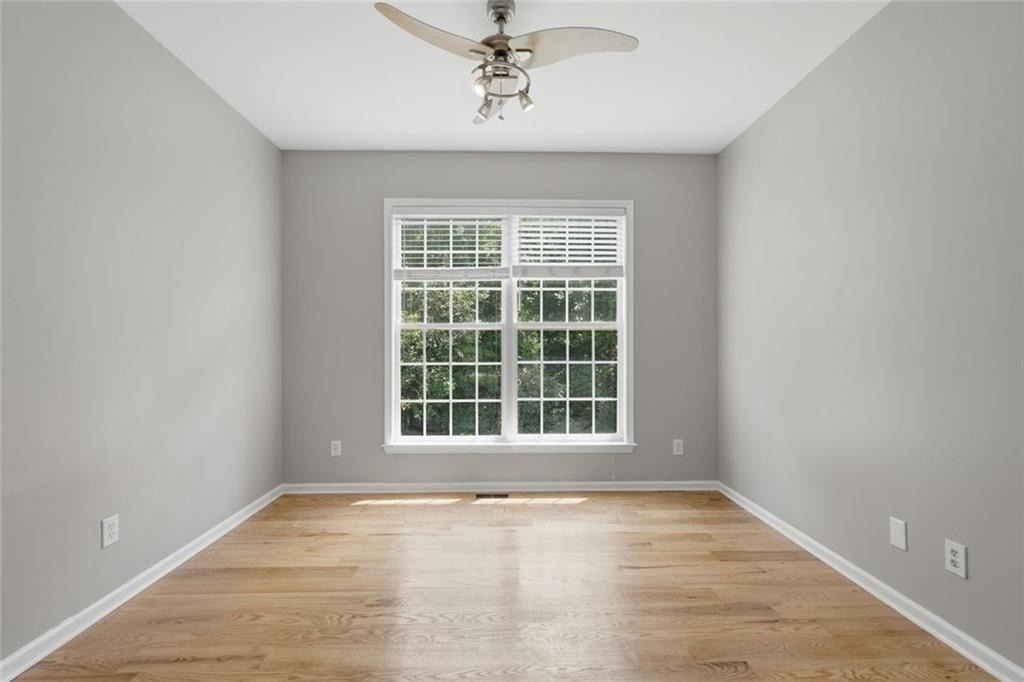 770 Glastonbury Court - Photo 12