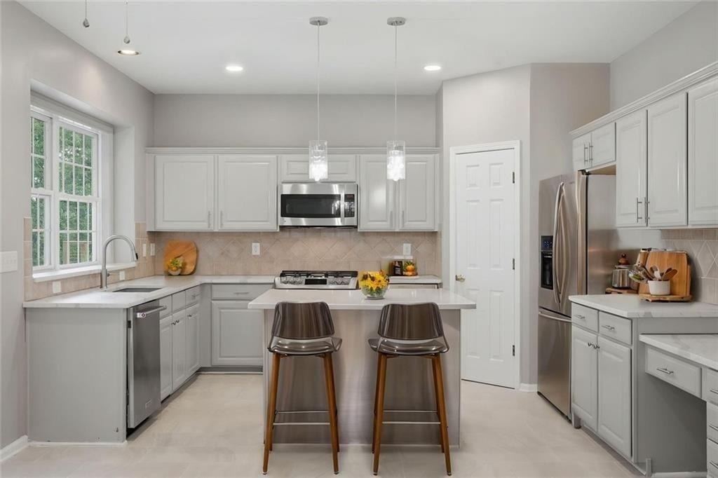 770 Glastonbury Court - Photo 19