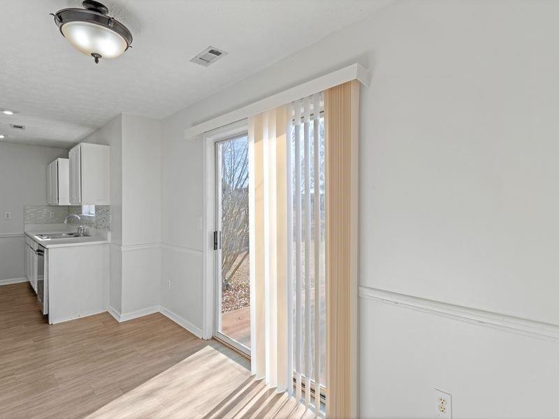 108 Greenleaf Drive - Photo 9