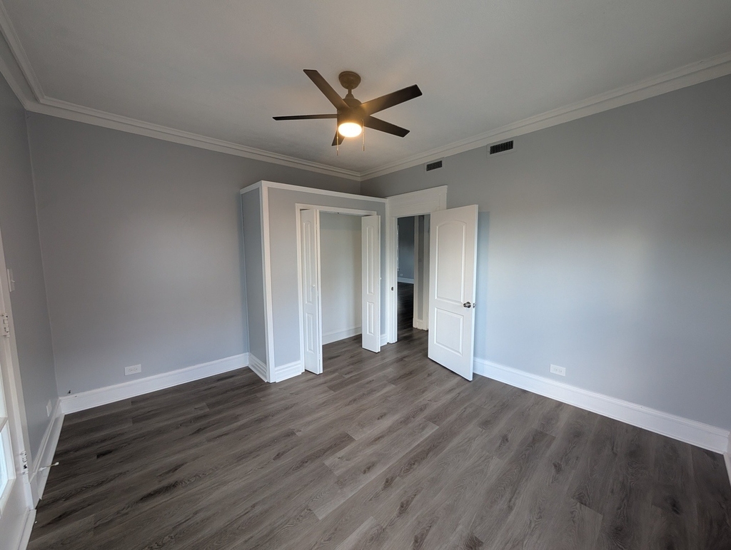 1457 W Foster Avenue - Photo 11