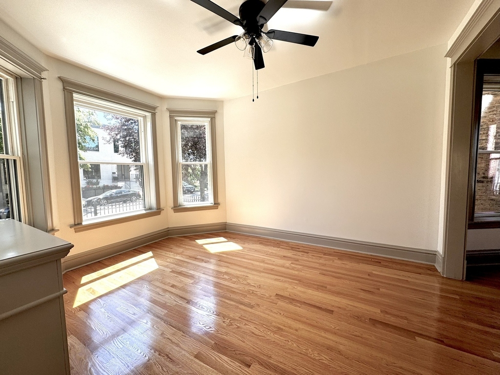 2424 N Mozart Street - Photo 4