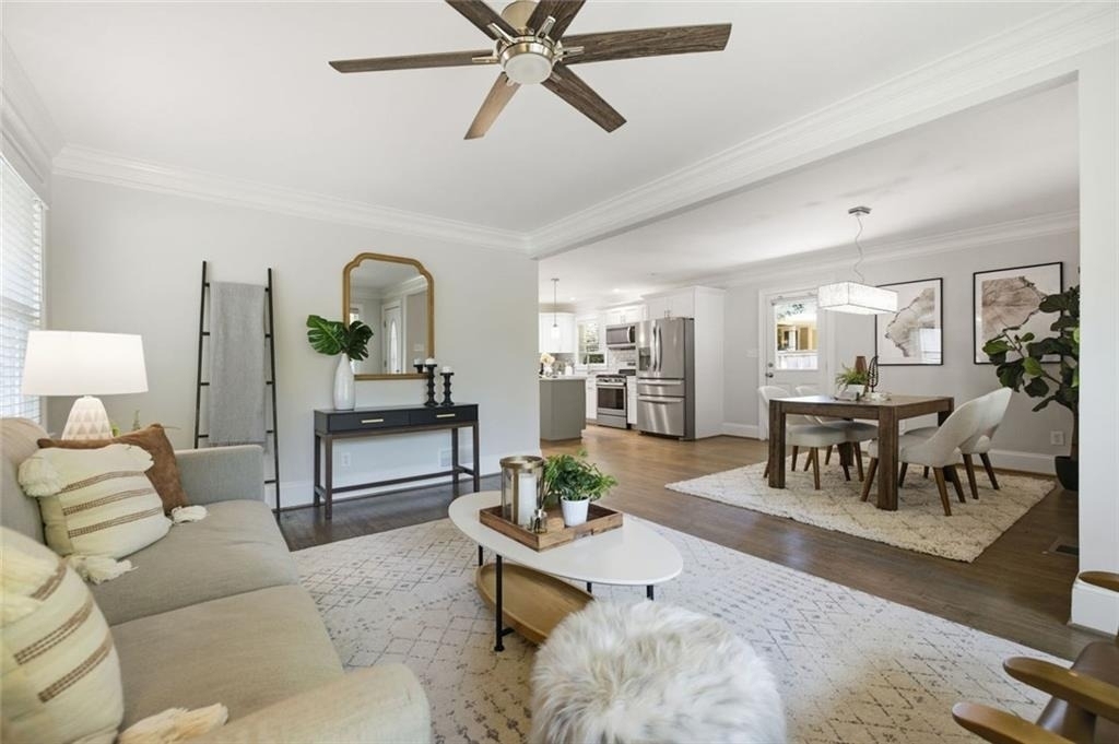 166 Howard Street Ne - Photo 2