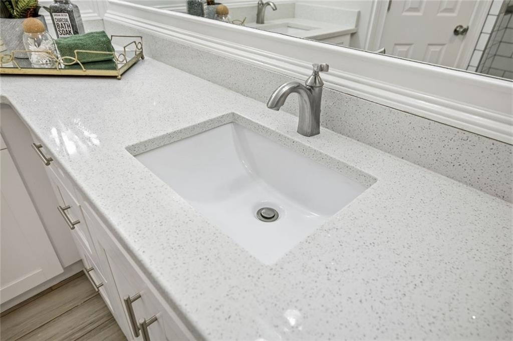 166 Howard Street Ne - Photo 18