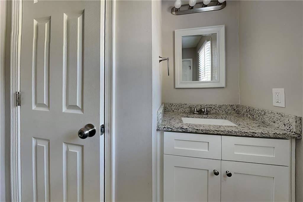 748 Dillon Drive - Photo 9