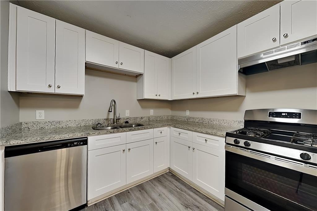 748 Dillon Drive - Photo 4