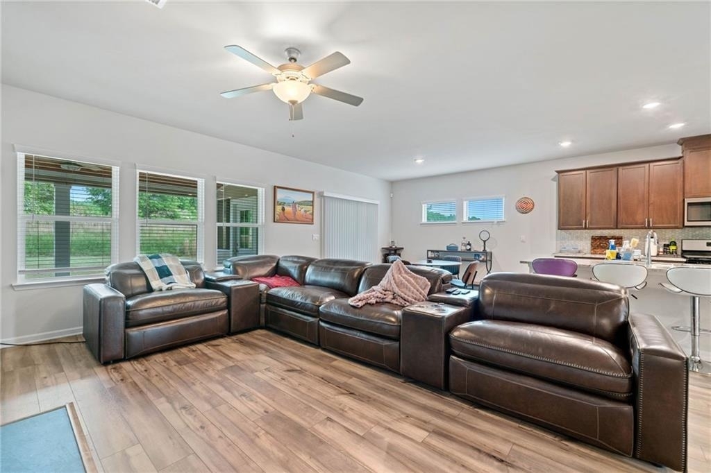 5911 Green Ash Court - Photo 15