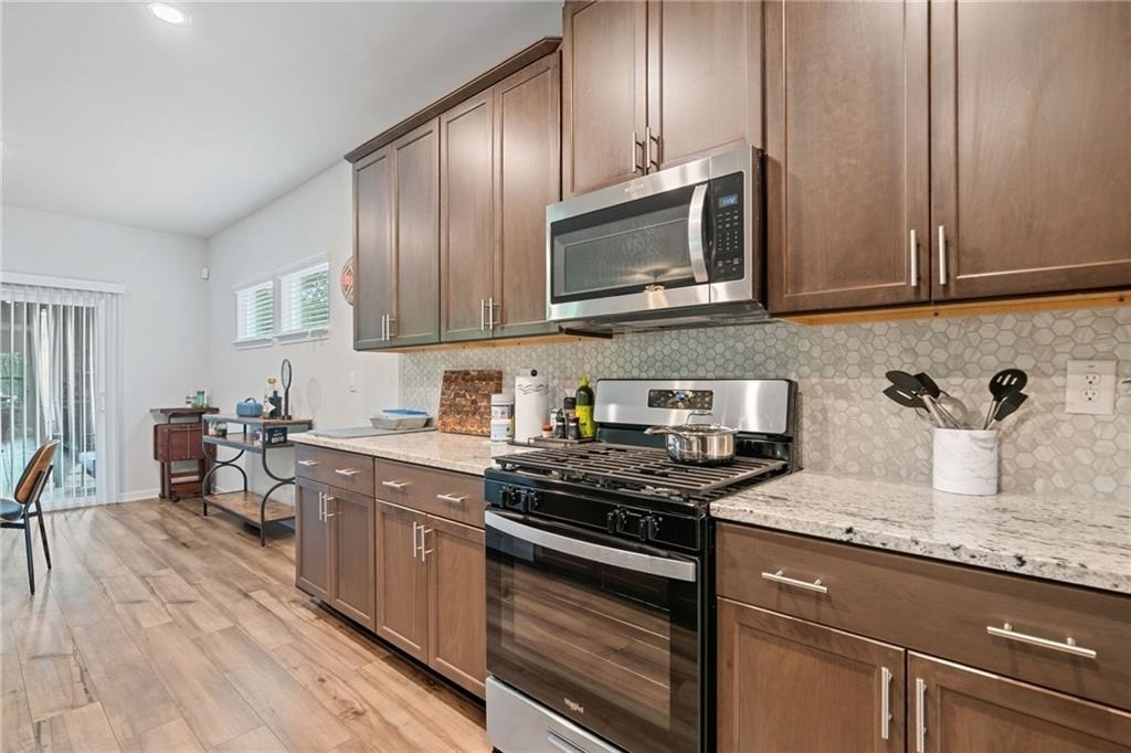 5911 Green Ash Court - Photo 11