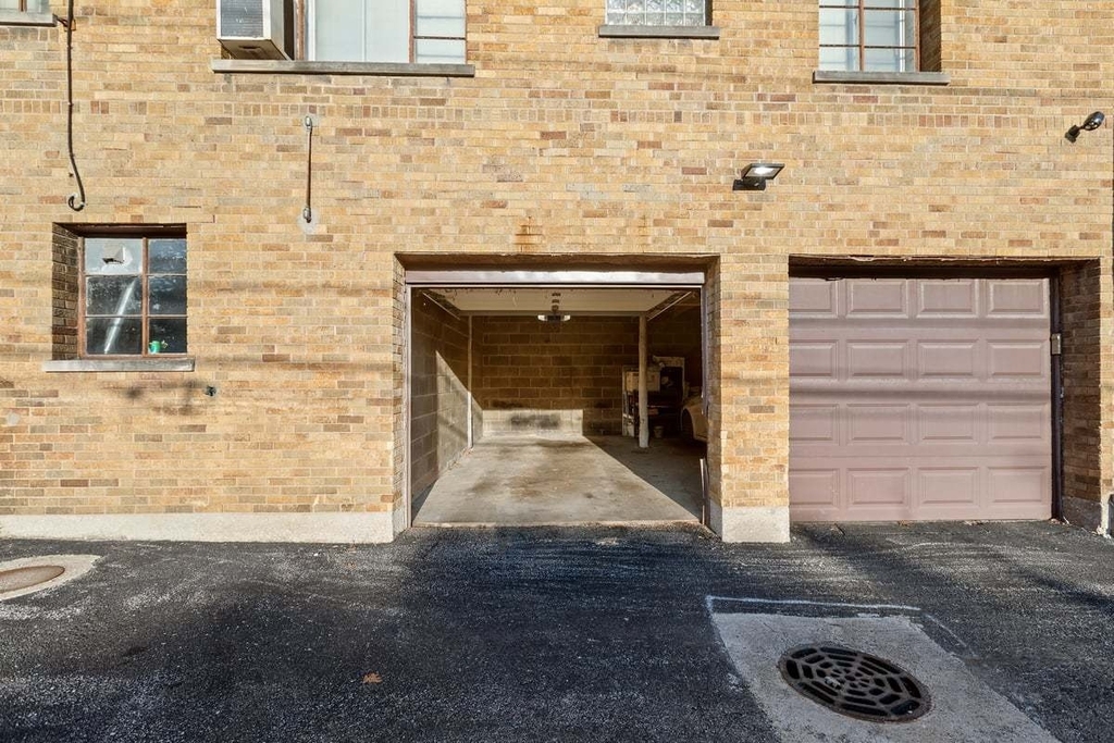 1539 Monroe Avenue - Photo 10
