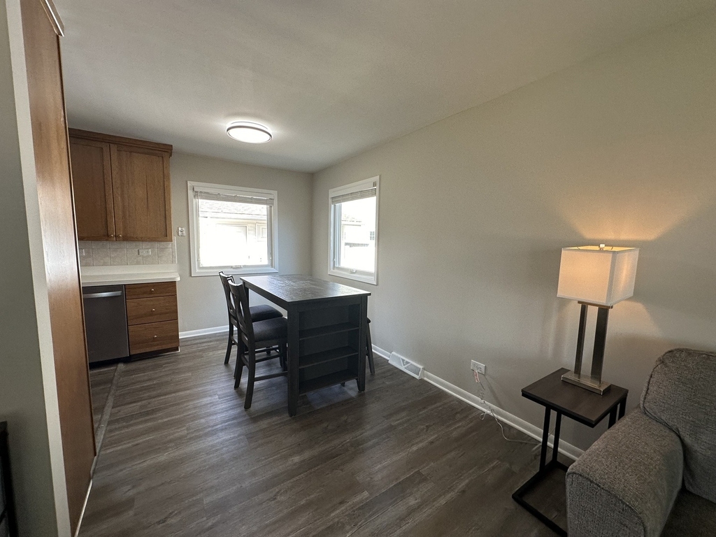 4038 Forest Avenue - Photo 6
