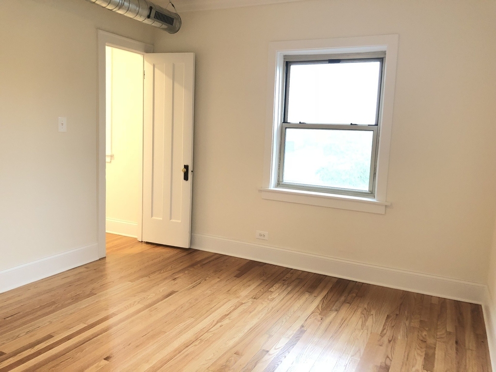 5330 N Kenmore Avenue - Photo 9