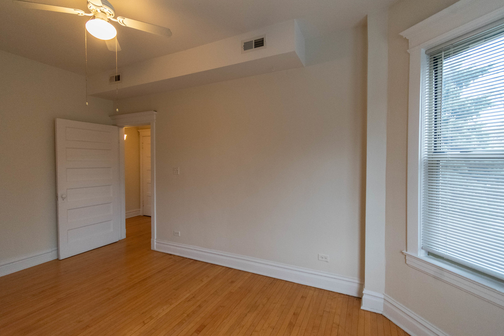 3800 N Wilton Avenue - Photo 9