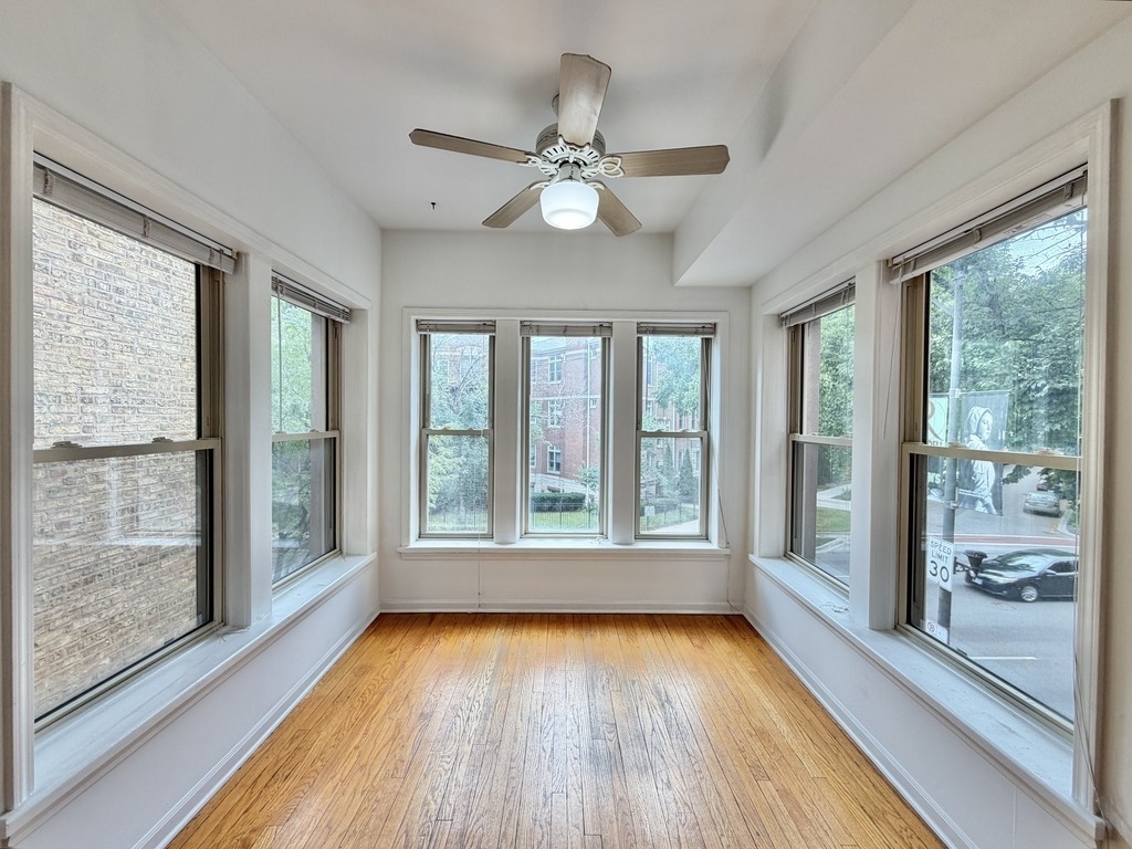 5783 N Ridge Avenue - Photo 10
