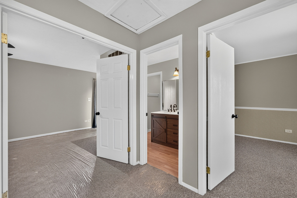 244 Coventry Court - Photo 18