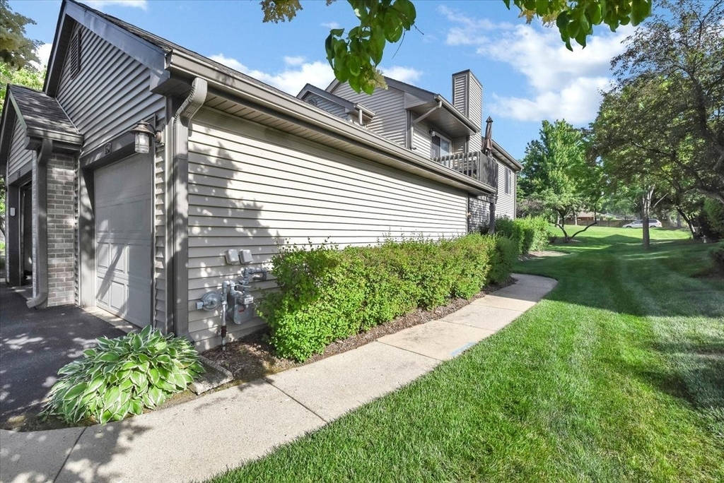329 Grissom Court - Photo 14