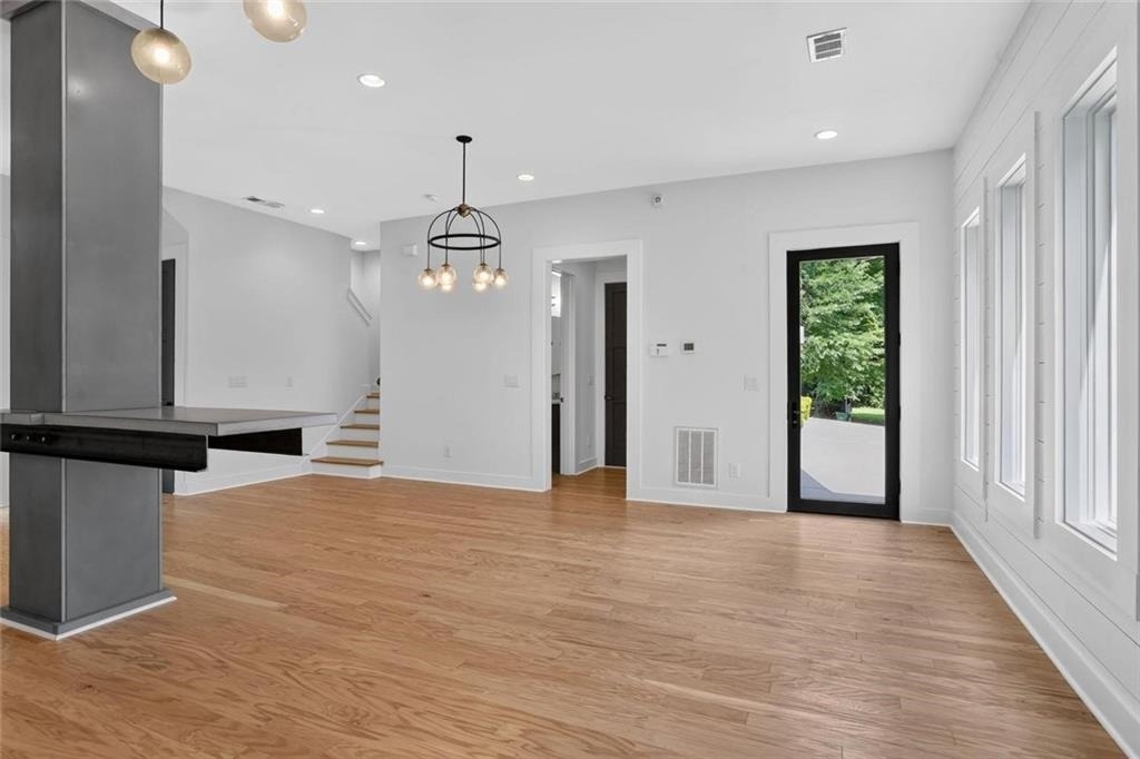 244 Locust Street Ne - Photo 21