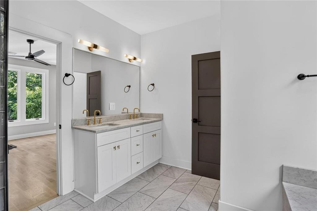 244 Locust Street Ne - Photo 12