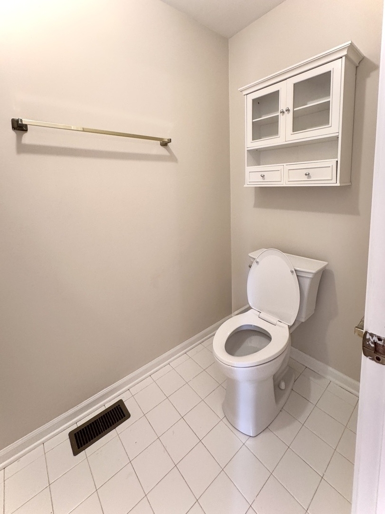 2424 Courtyard Circle - Photo 23
