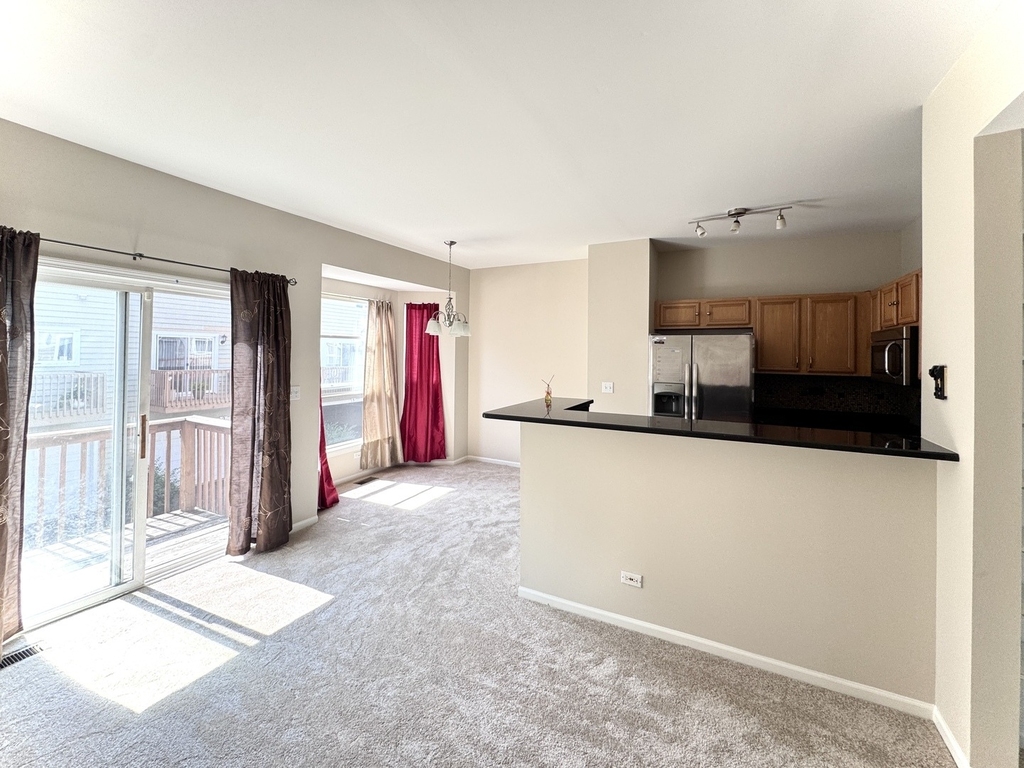2424 Courtyard Circle - Photo 7